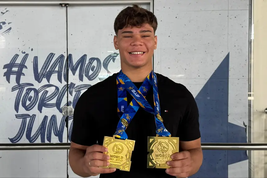 Aos 17 anos, atleta de Jiu-Jitsu conquista o topo do pódio em Long Beach com apoio do Governo do Pará